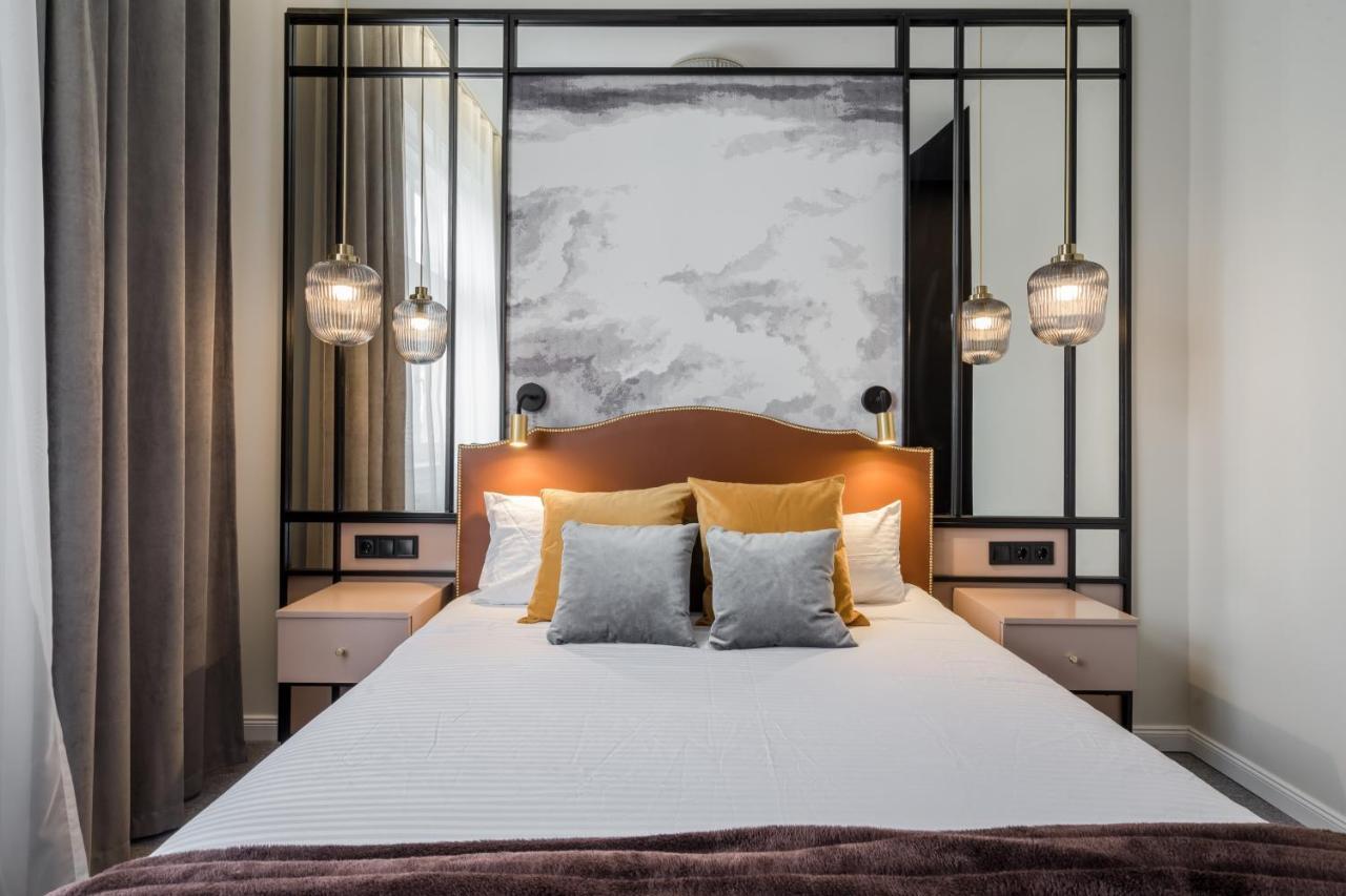 Astoria Boutique Suites- Best Location By Bqa بودابست المظهر الخارجي الصورة