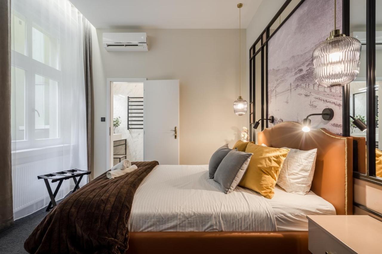 Astoria Boutique Suites- Best Location By Bqa بودابست المظهر الخارجي الصورة