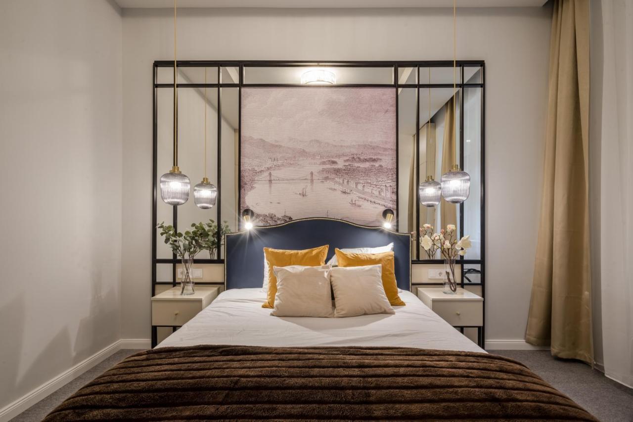 Astoria Boutique Suites- Best Location By Bqa بودابست المظهر الخارجي الصورة