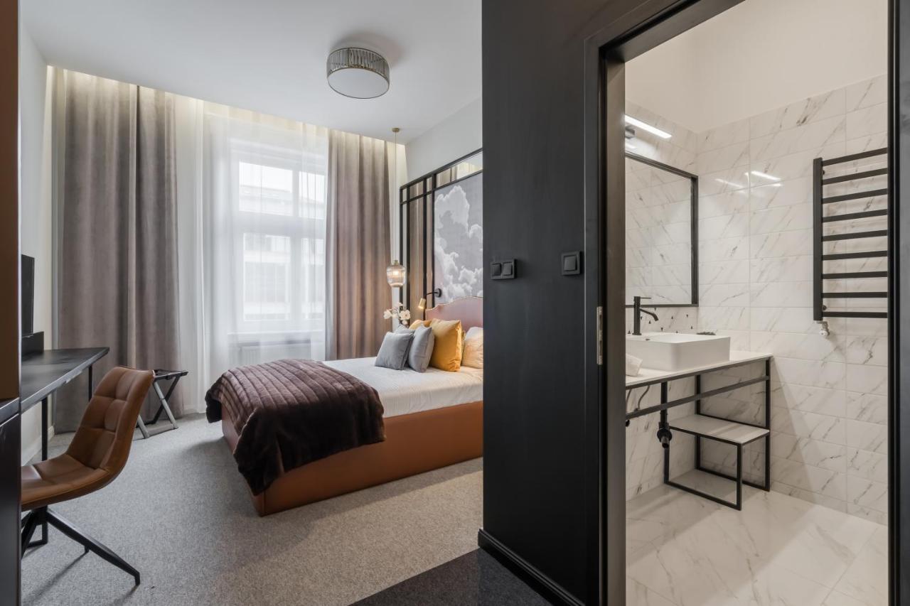 Astoria Boutique Suites- Best Location By Bqa بودابست المظهر الخارجي الصورة