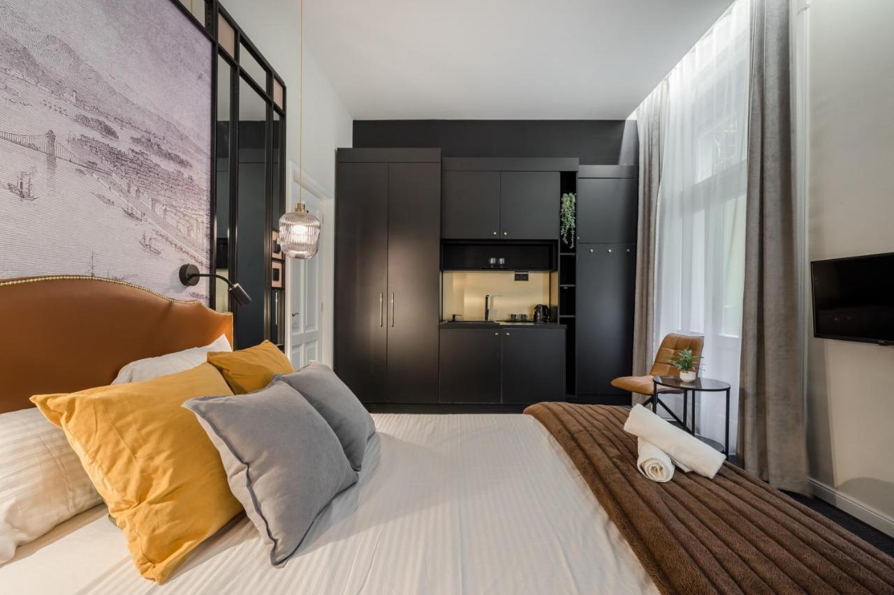 Astoria Boutique Suites- Best Location By Bqa بودابست المظهر الخارجي الصورة